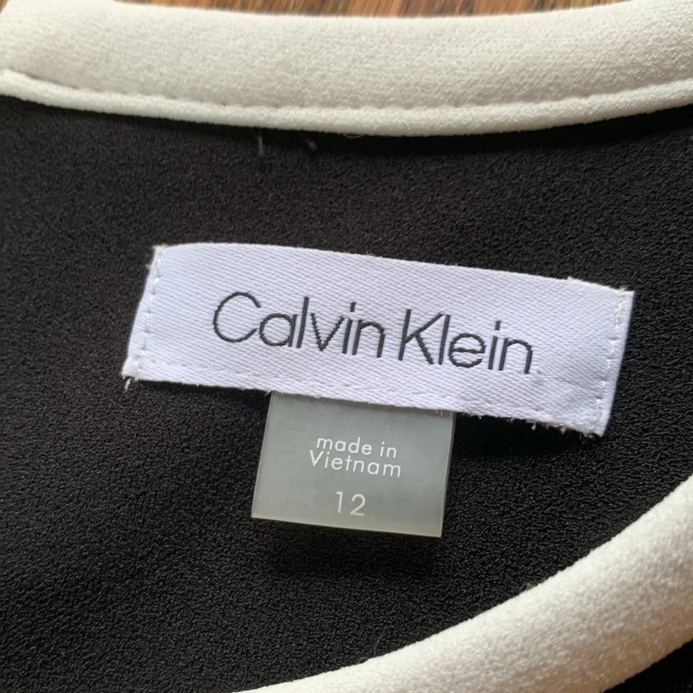 Calvin Klein sz 12 black with white accent midi dress - Picture 5 of 6